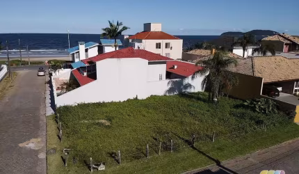 TERRENO ITAGUAÇU ESQUINA