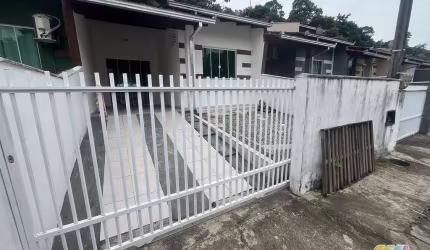 CASA PARA LOCAÇÃO REGIÃO CENTRAL DE SÃO FRANCISCO DO SUL,SC.