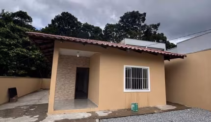 Casa para locação anual no bairro ubatuba