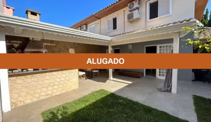 Casa em condomínio fechado com 3 quartos para alugar na Avenida Antônio Pincinato, Recanto Quarto Centenário, Jundiaí, 120 m2 por R$ 6.000
