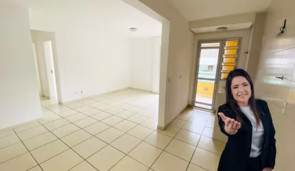 Apartamento com 2 quartos à venda na Rua Vergilino Domingos da Silva, 867, Serraria, São José, 64 m2 por R$ 280.000