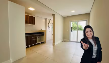 Apartamento com 2 quartos à venda na Rua Virgílio Espíndola, 437, Centro, São José, 62 m2 por R$ 470.000