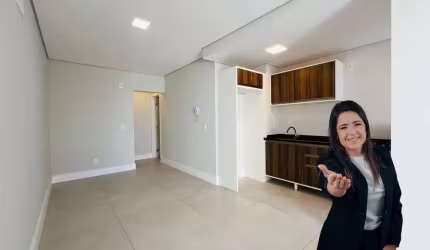 Apartamento com 2 quartos à venda na Rua Virgílio Espíndola, 439, Centro, São José, 62 m2 por R$ 470.000