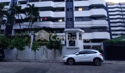 Apartamento Padrão no bairro Meireles - Fortaleza