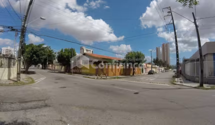 Casa a Venda na Parquelândia em Fortaleza-CE