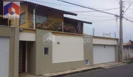 Casa Alto Padrão à Venda na Parquelândia em Fortaleza/CE