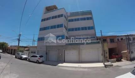 Prédio Comercial à Venda no Jardim Iracema em Fortaleza/Ce