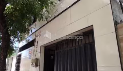 Casa Triplex à Venda no bairro Álvaro Weyne - Fortaleza