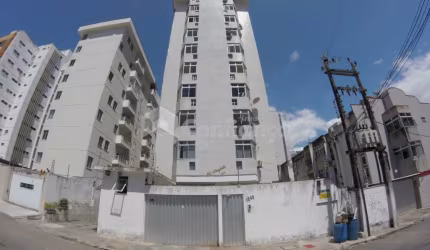Apartamento à Venda no Coco em Fortaleza/CE