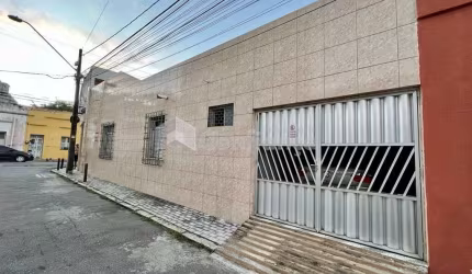 Casa Padrão no Bairro Benfica - Fortaleza