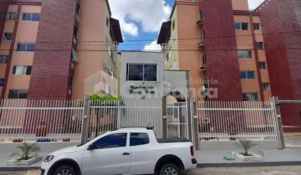Apartamento à Venda no bairro Tabapua em Caucaia/Ce