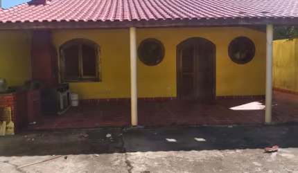 CASA ISOLADA EM ITANHAEM SP