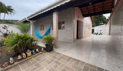 imovel a 200 mtrs da praia em itanhaem