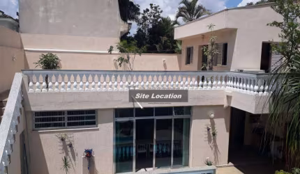 96333* Casa Residencial com 5 Suítes e 8 vagas