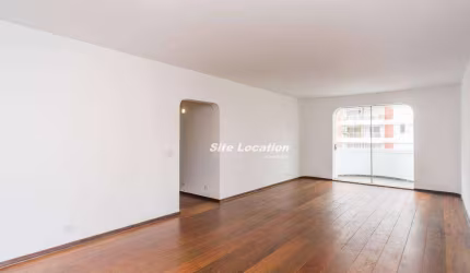 115835 Paraíso. 161m² 3 dormitórios sendo 1 com 2 vagas.