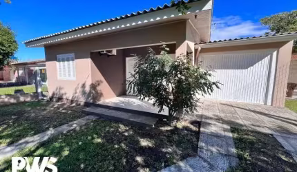 CASA COM 03 DORMITÓRIOS PRÓXIMO AO MAR EM NOVA TRAMANDAÍ