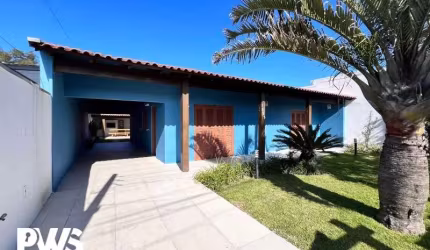 CASA COM 03 DORMITÓRIOS PRÓXIMO DO MAR EM NOVA TRAMANDAÍ