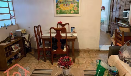 Casa terrea a venda com 5 dormitorios no bairro do Parque Jabaquara.