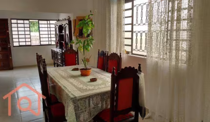 Casa com 3 dormitórios, 300 m² - venda por R$ 950.000,00 ou aluguel por R$ 7.650,00 - Jabaquara - São Paulo/SP