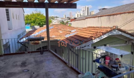 Casa com 176 m2 de terreno em otima localizaçao na regiao da Saude!