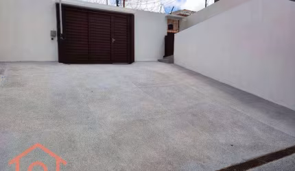 Casa com 3 dormitórios para alugar, 67 m² por R$ 2.500,00 - Cidade Vargas - São Paulo/SP