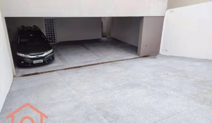 Casa com 3 dormitórios para alugar, 67 m² por R$ 2.500,00 - Cidade Vargas - São Paulo/SP