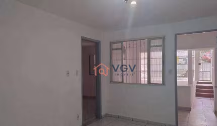 Prédio 242 m² com 3 casas à venda, por R$ 850.000 - Vila Fachini - São Paulo/SP