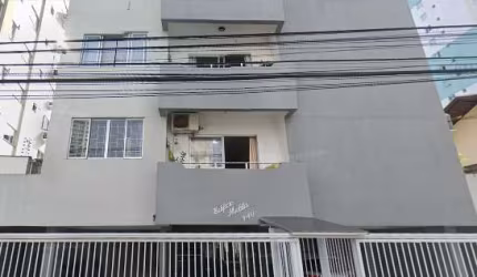 Apartamento para Locação em Balneário Camboriú, Centro, 2 dormitórios, 1 banheiro, 1 vaga