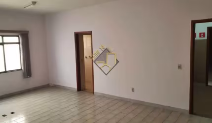 SALA COMERCIAL NO CENTRO EXCELENTE LOCALIZAÇÃO