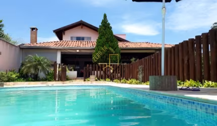 Ótima casa.