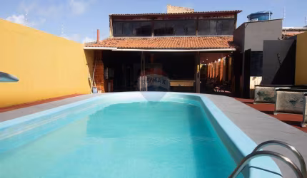CASA DUPLEX COM PISCINA EM FRENTE Á BEIRA MAR DA REDINHA