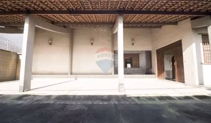 GRANDE OPORTUNIDADE! CASA EM LAGOA NOVA!