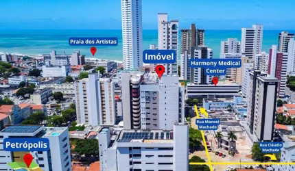 Apartamento em Petrópolis com 3 suítes, escritório, 3 vagas garagem.