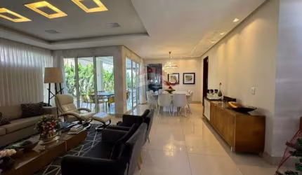 Casa a Venda no Condomínio Vila dos Lagos