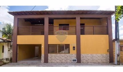Casa  em Neópolis , ampla e espaçosa  com 5/4!!!