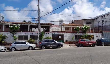 Vendo Prédio Comercial com 1.400m² em Lagoa Nova (Aceita Financiamento)