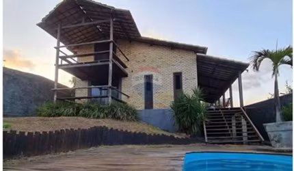 'Encantadora Casa na Praia de Tabatinga à Venda!'