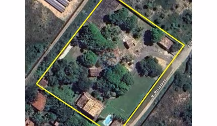 GRANJA DE 8.000m² NO LITORAL SUL – EXCELENTE PARA MORADIA, INVESTIMENTO OU ASSOCIAÇÃO!