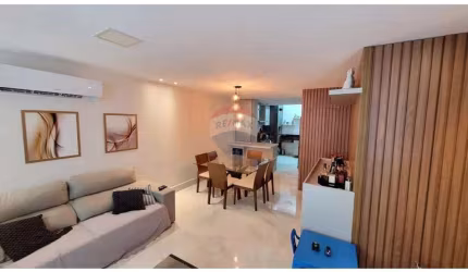 'Casa em condomínio fechado duplex com 3 suítes em Capim Macio!'