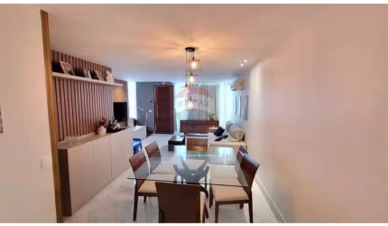'Casa em condomínio fechado duplex com 3 suítes em Capim Macio!'