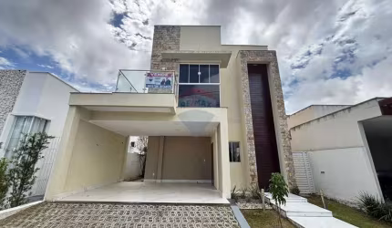 Casa no Condomínio Central Park I, com 3 Quartos, sendo 1 suíte e 2 semi-suítes,  Parque das Nações