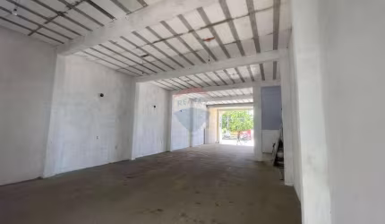 Prédio comercial na Av. Moema Tinoco