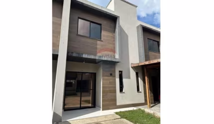 Locação de Casa Duplex no Condomínio Porto Boulevard III