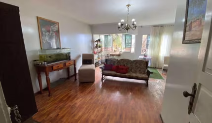 Vende-se Apartamento na Praia do Meio - 3 Quartos, 2 Suítes e Vista Deslumbrante para o Mar!