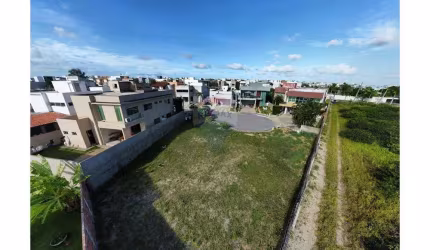 LOTE DO LADO DA SOMBRA NO GREEN CLUB I
