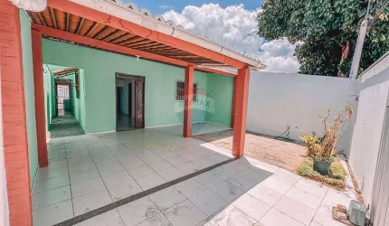 CASA BEM LOCALIZADA EM NOVA PARNAMIRI