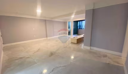 Alugue um apartamento de quatro quartos próximo ao Midway!