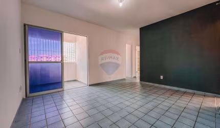 Apartamento com 3 Quartos e 2 banheiros à Venda, 70 m² R$185 mil