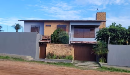ALUGA-SE CASA DUPLEX COM 3 SUITES - PARQUE DAS COLINAS - NATAL/RN