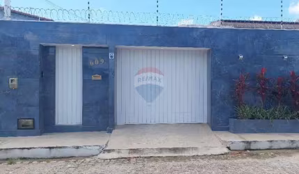 Vende-se Linda Casa em Nova Parnamirim